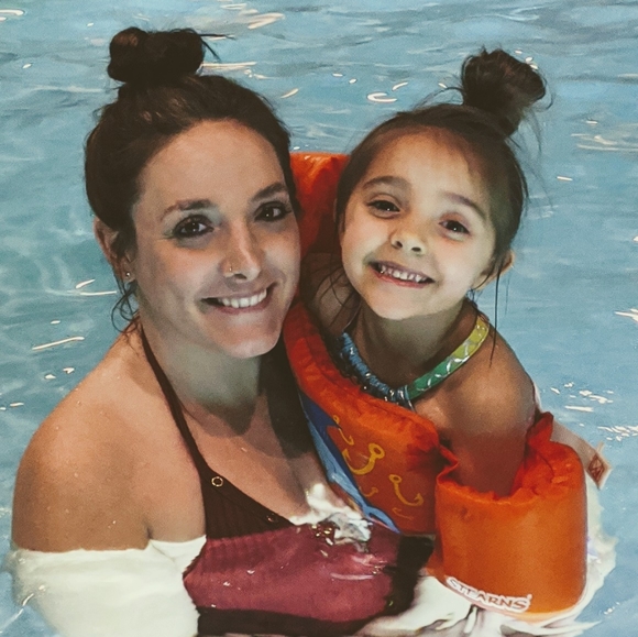 Hi! - Picture 2 of 5